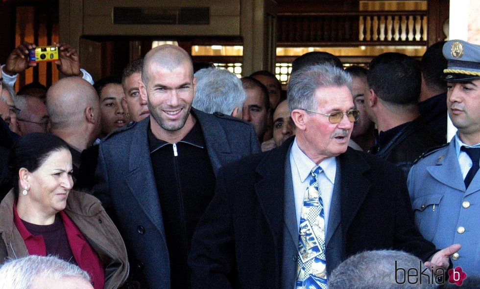 Zidane junto a sus padres en Argelia