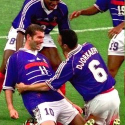 Zidane celebrando un gol en el Mundial de 1998