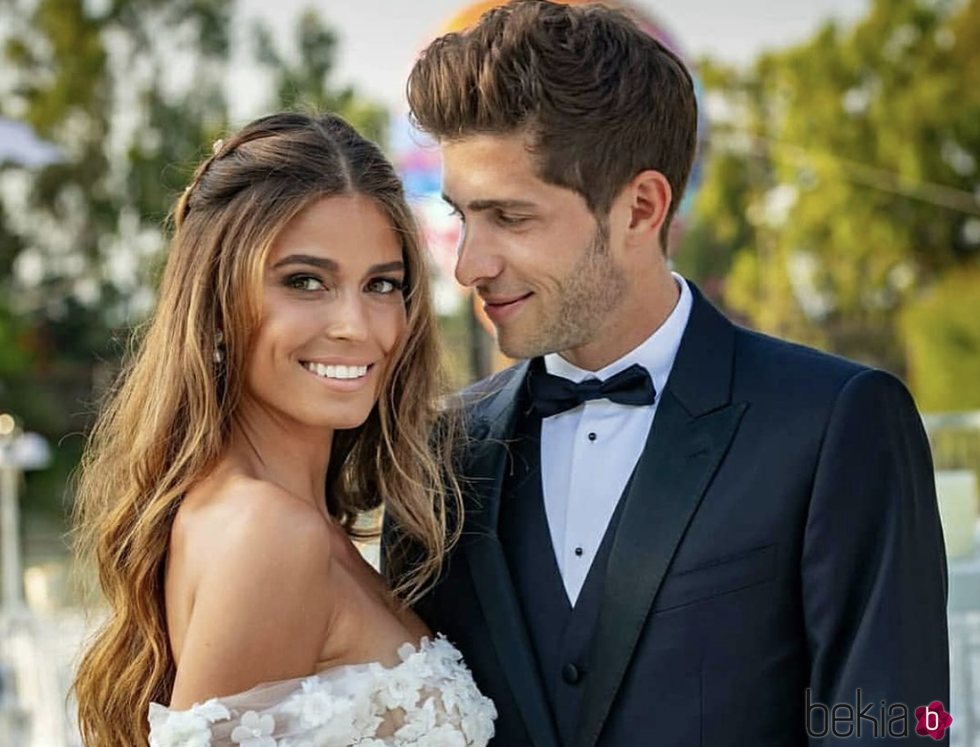 Coral Simanovich y Sergi Roberto durante su boda