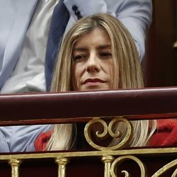 Begoña Gómez en el Congreso viendo cómo era nombrado Pedro Sánchez Presidente del Gobierno