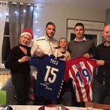 Theo y Lucas Hernández junto a su familia en Navidad