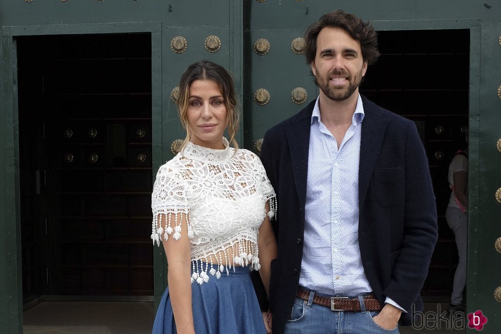 Elena Tablada y Javier Ungría en el bautizo de la hija de Elisabeth Reyes