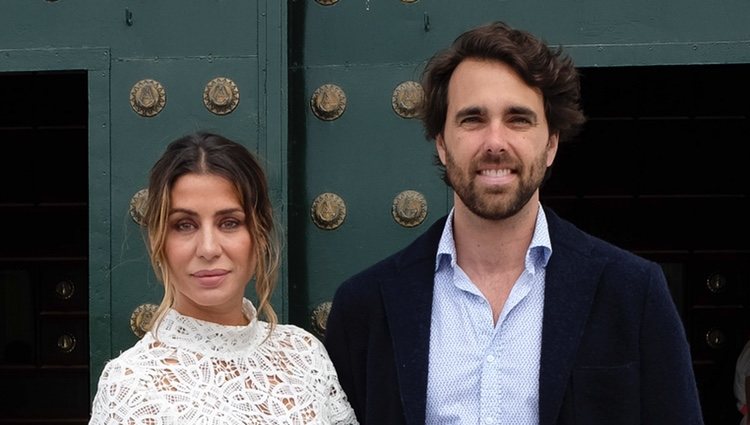 Elena Tablada y Javier Ungría en el bautizo de la hija de Elisabeth Reyes