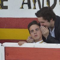 Froilán compartiendo confidencias con Gonzalo Caballero en la corrida benéfica de Añover de Tajo