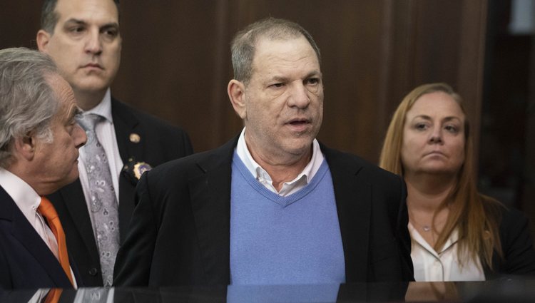 Harvey Weinstein junto a su abogado en el juicio del 30 de mayo en la Corte de Nueva York