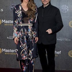 Ona Carbonell y Santiago Segura en la inauguración del restaurante de 'MasterChef' en Madrid