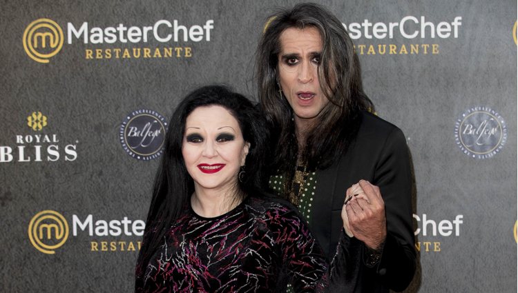 Alaska y Mario Vaquerizo en la inauguración del restaurante de 'MasterChef' en Madrid