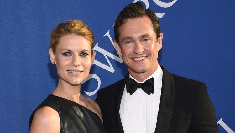 Claire Danes y Hugh Dancy en la alfombra roja de los CFDA Fashion Awards 2018