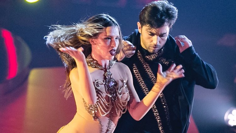 David Bustamante y Yana Olina bailando en su tercera actuación de 'Bailando con las estrellas'