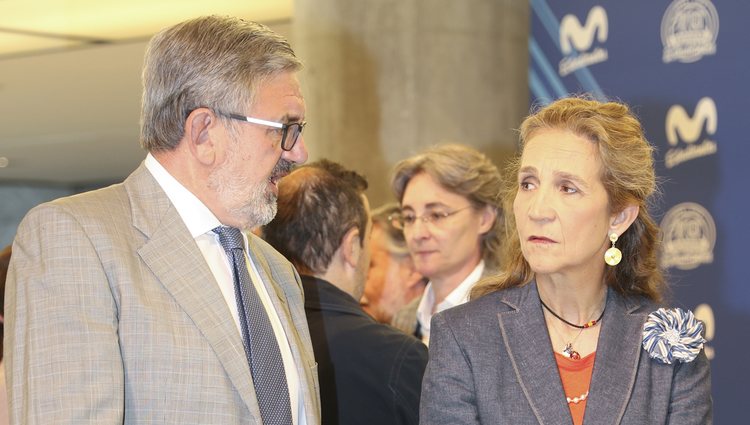 La Infanta Elena y Carlos García Revenga en los premios 'Todos somos Estudiantes'