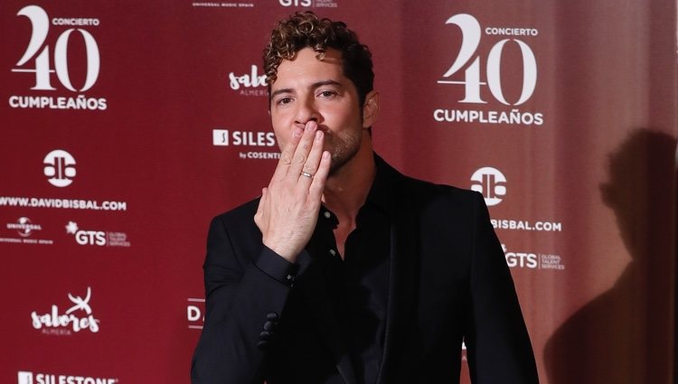 David Bisbal agradeciendo las felicitaciones por su 40 cumpleaños