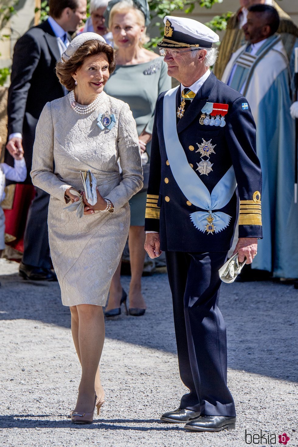 Carlos Gustavo y Silvia de Suecia en el bautizo de Adrienne de Suecia