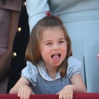 La Princesa Carlota de Cambridge en el balcón del Palacio de Buckingham en el Trooping The Colour 2018