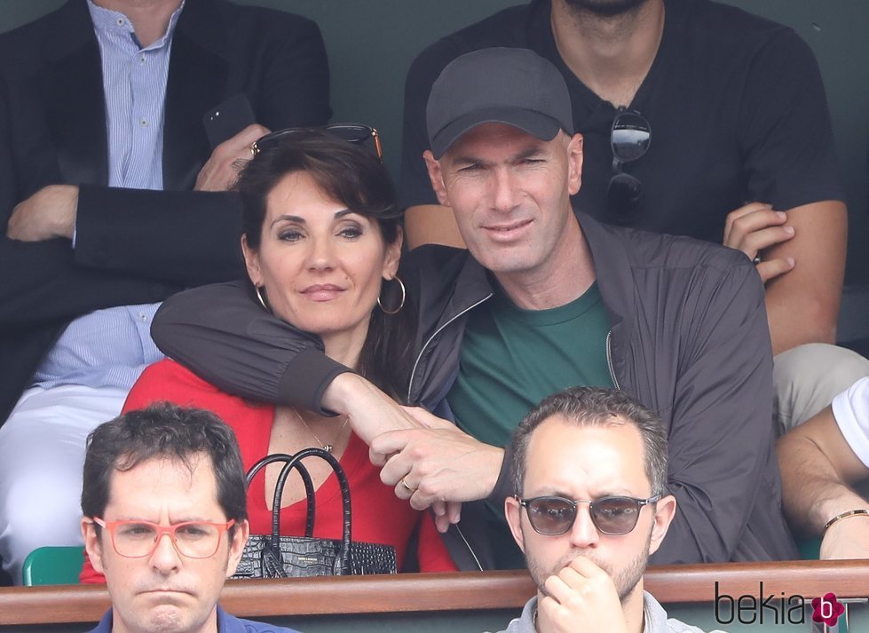 Zinedine Zidane y su mujer Véronique Fernández viendo la final de Ronald Garros 2018