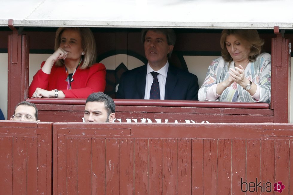 Fátima Báñez y Ángel Garrido en la Corrida de la Prensa 2018