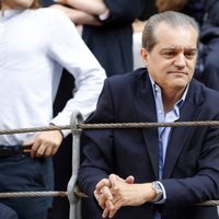 Ramón García disfrutando de los toros en la Corrida de la Prensa 2018