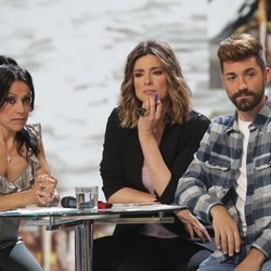 Maite Galdeano y Alejandro Albalá junto a Sandra Barneda en 'Supervivientes 2018'