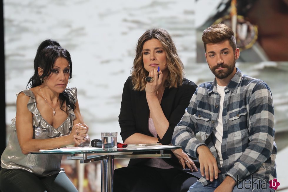 Maite Galdeano y Alejandro Albalá junto a Sandra Barneda en 'Supervivientes 2018'