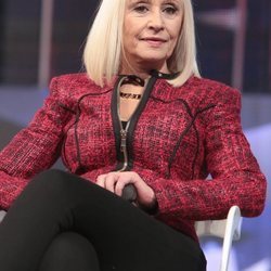 Raffaella Carrà presentando 'Forte, Forte, Forte' en la televisión italiana