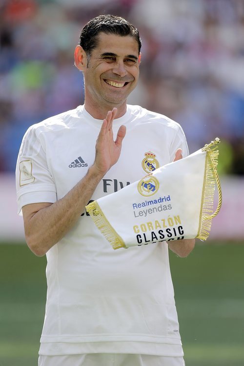 Fernando Hierro en el partido de veteranos entre el Real Madrid y el Ajax