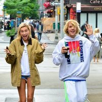 Justin Bieber y Hailey Baldwin paseando en el centro de Nueva York