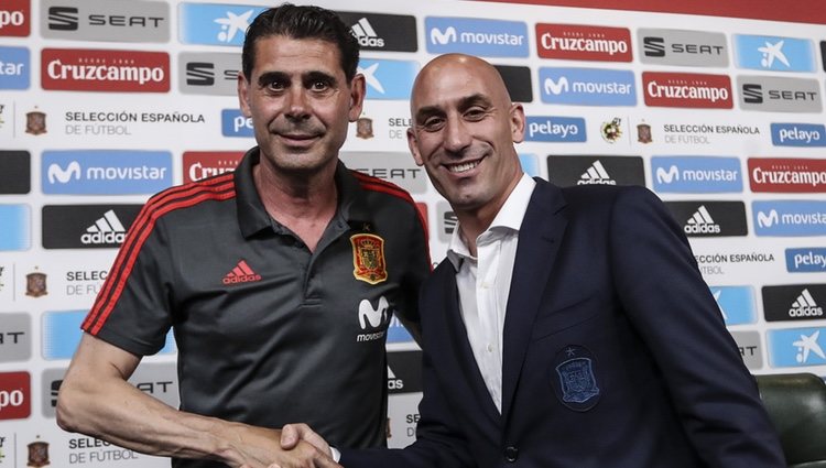 Fernando Hierro junto a Luis Rubiales