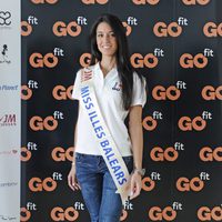 La candidata de Baleares posa en la presentación de MIss España 2011