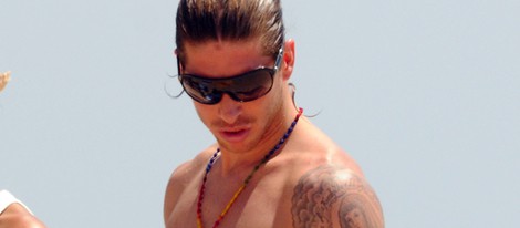 Sergio Ramos luciendo una pulsera Power Balance