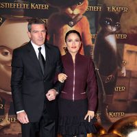 Antonio Banderas y Salma Hayek presentan 'El gato con botas' en Berlín