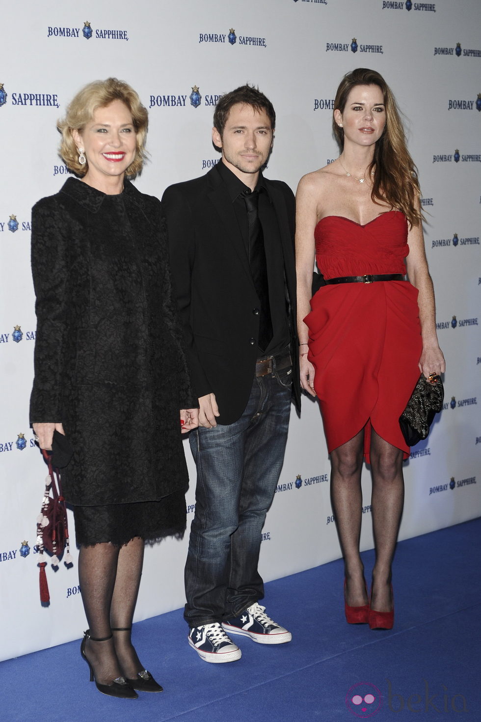 Manuel Martos, Amelia Bono y Ana María Rodríguez durante un acto de la firma 'Bombay Sapphire'