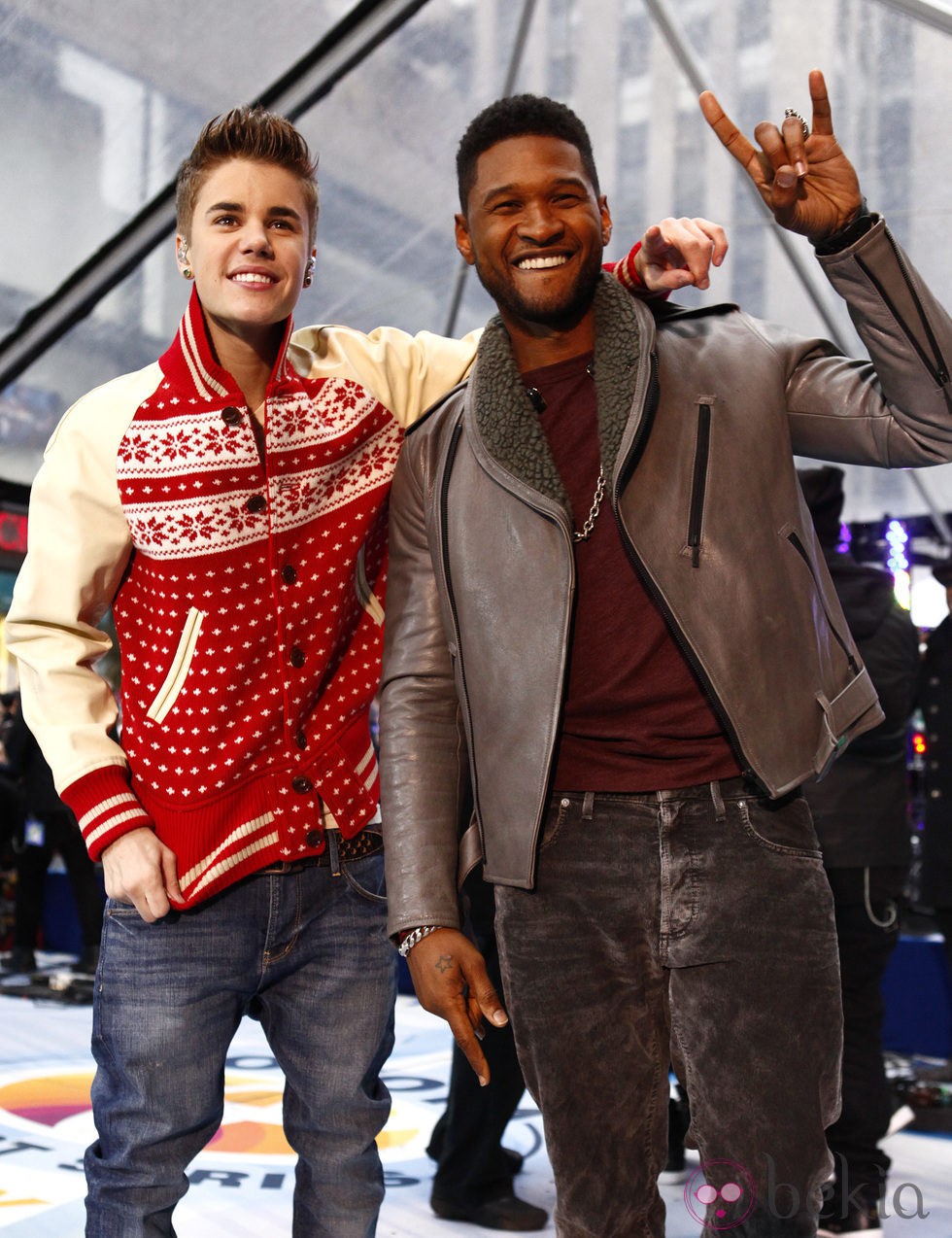 Justin Bieber y Usher actuando en el NBC'S Today show en Nueva York