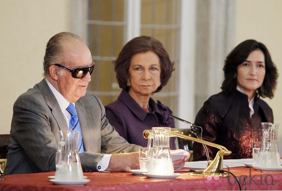 Los Reyes de España y Ángeles González Sinde en la entrega de las Medallas de Oro en las Bellas Artes 2010