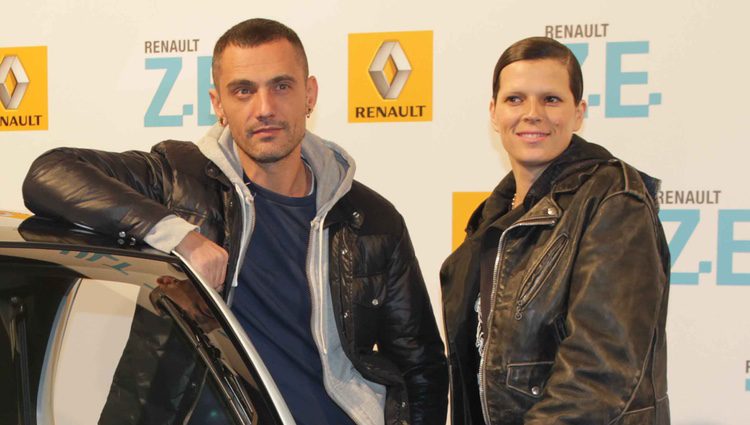 David Delfín y Bimba Bosé en la presentación de un coche eléctrico