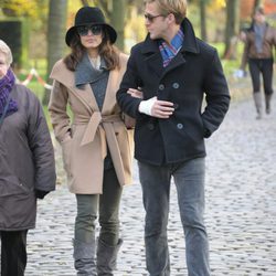 Ryan Gosling y su novia, Eva Mendes, pasean su amor durante sus románticas vacaciones en París