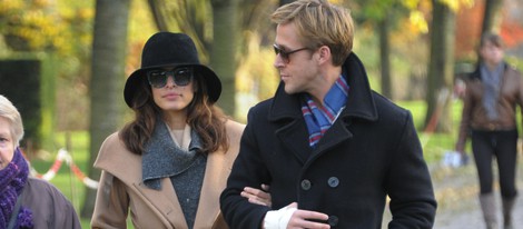 Ryan Gosling y su novia, Eva Mendes, pasean su amor durante sus románticas vacaciones en París