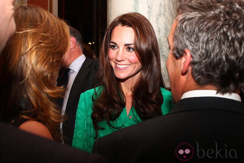 Catalina de Cambridge en la recepción a la prensa en Buckingham Palace