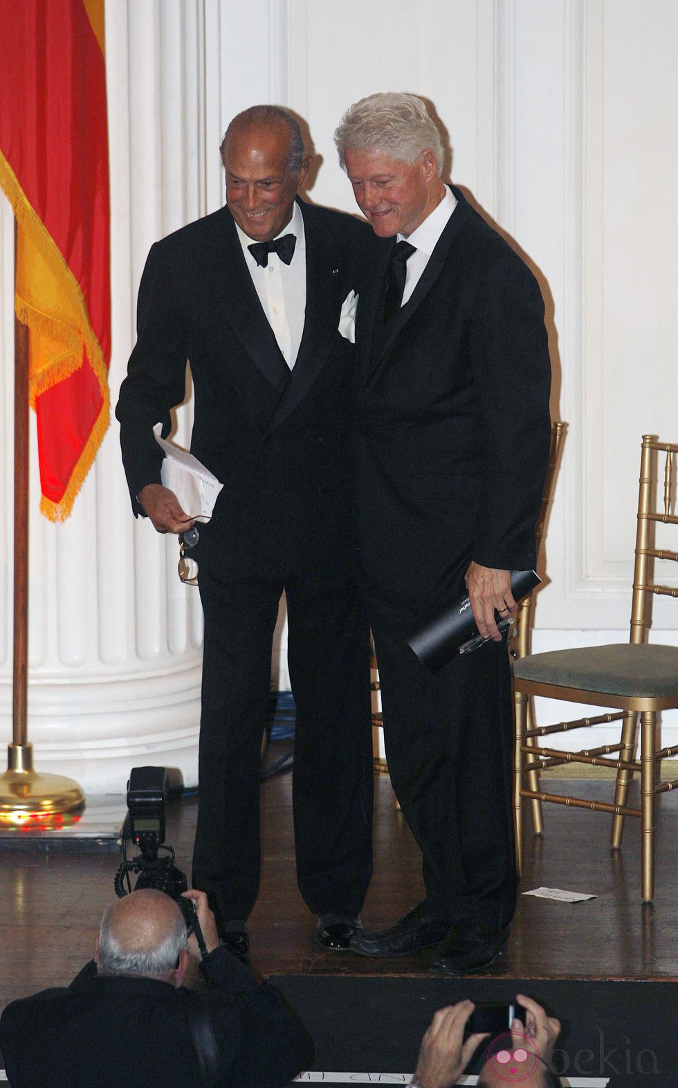 Óscar de la Renta y Bill Clinton en la 2011 Gold Medal Gala