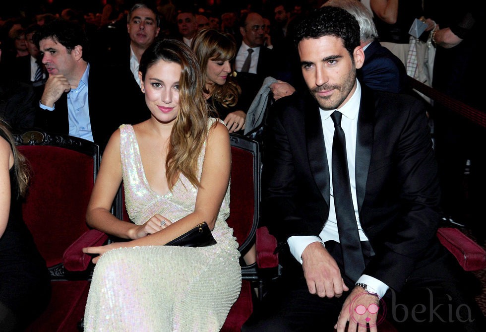 Blanca Suárez y Miguel Ángel Silvestre en la entrega de los Premios Ondas 2011