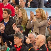 Sebastián y Ana María apoyan a su hijo Rafa Nadal en la Copa Davis