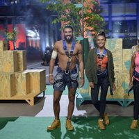 Logan, Raquel Mosquera y Sofía Suescun con los arneses de la prueba de 'Supervivientes 2018'