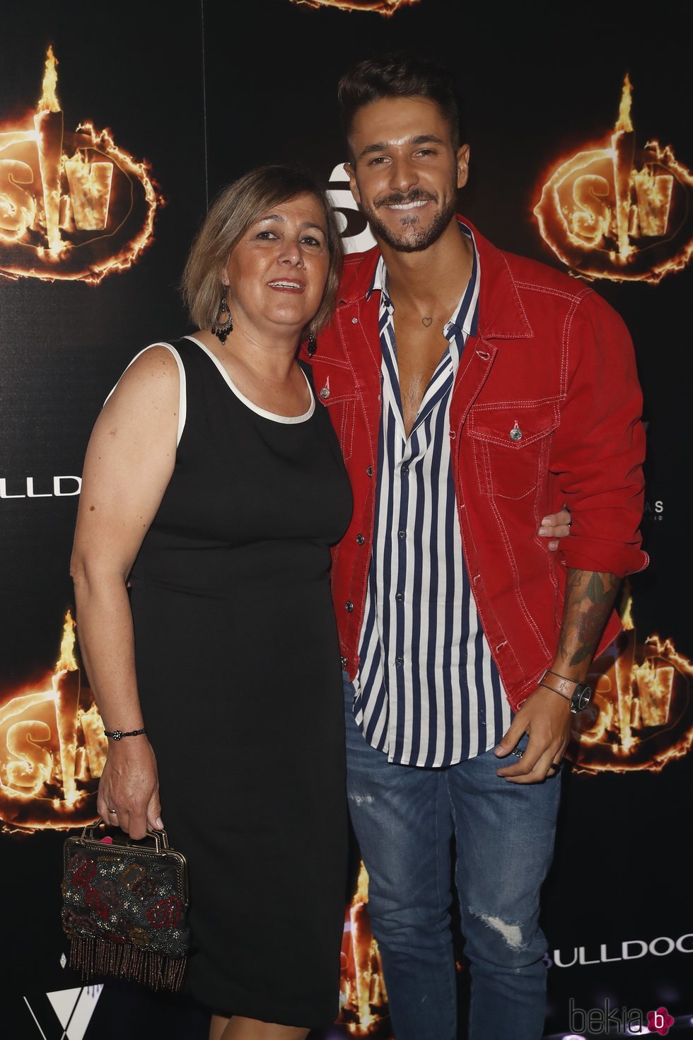 Hugo Paz y su madre, Mercedes Cruz, en la Fiesta Final de 'Supervivientes 2018'