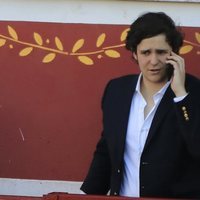 Froilán apoya a su amigo Gonzalo Caballero yendo a su corrida de toros