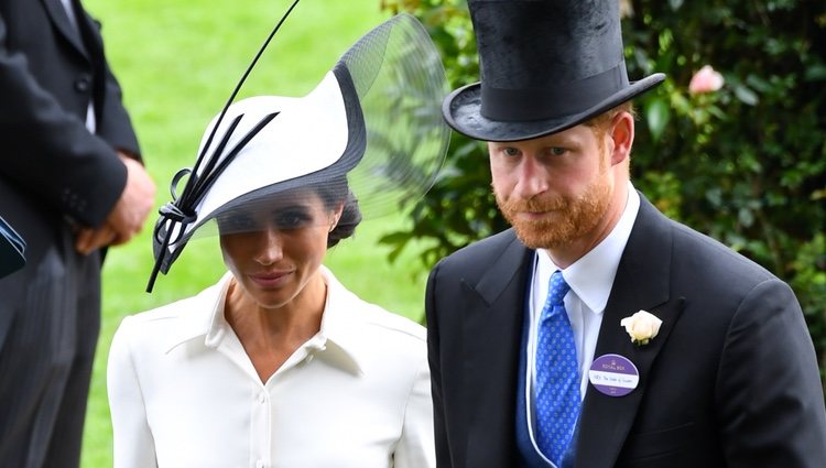 El Príncipe Harry de Inglaterra y Meghan Markle en Ascot 2018