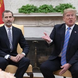 El Rey Felipe VI y Donaldo Trump en el interior de la Casa Blanca