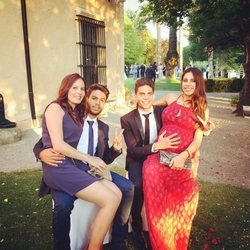 Marc y Èric Bartra junto a sus respectivas, Raquel y Melissa Jiménez, en la boda de unos amigos