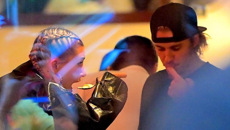 Justin Bieber y Hailey Baldwin disfrutan de una velada en Nueva York