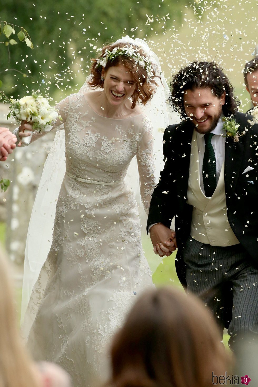 Kit Harington y Rose Leslie tras convertirse en marido y mujer