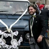 Kit Harington, sonriente tras la celebración de su boda