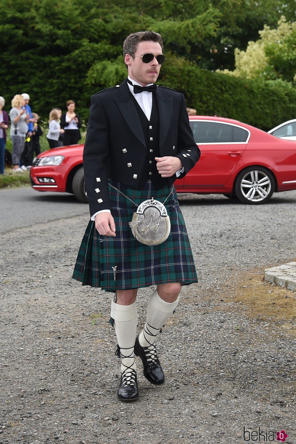 Richard Madden en la boda de Kit Harington y Rose Leslie