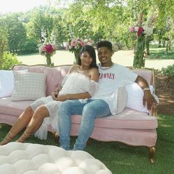 Chanel Iman y Sterling Shepard en el baby shower de su bebé